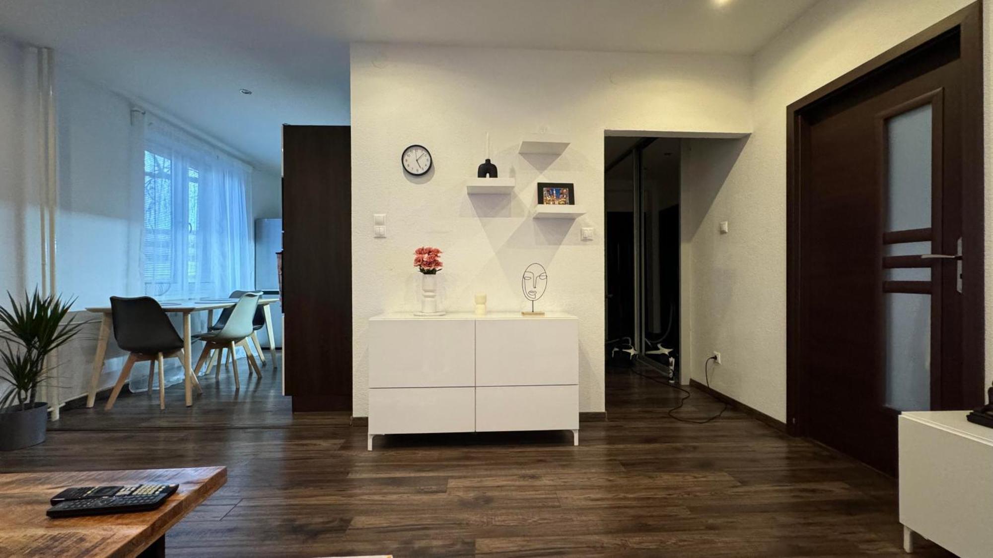 Milde'S Apartment Near The City Center - Hospodarska Street Nagyszombat Kültér fotó