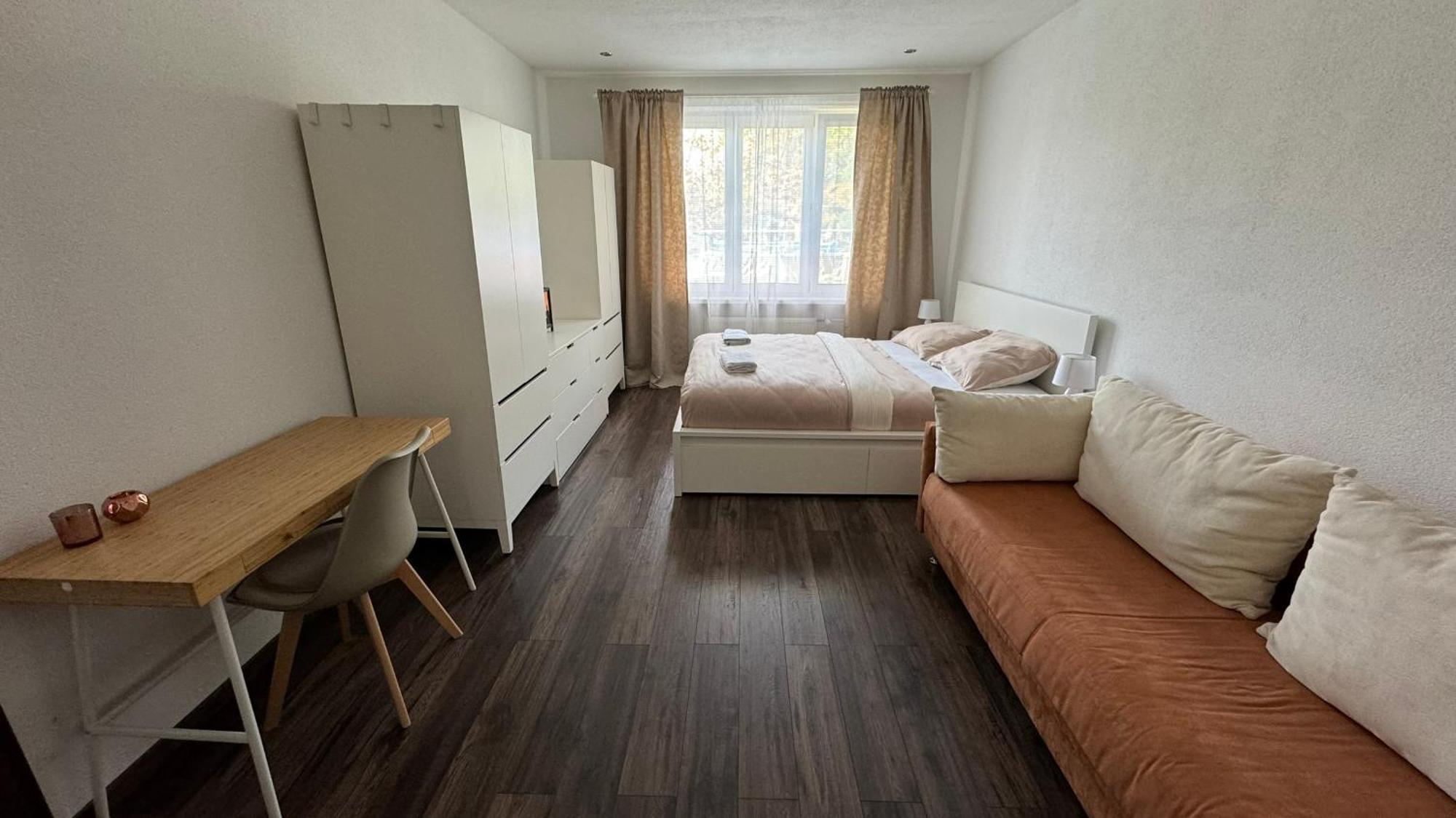 Milde'S Apartment Near The City Center - Hospodarska Street Nagyszombat Kültér fotó