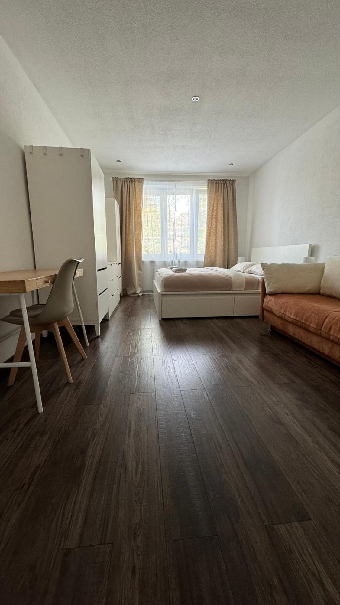 Milde'S Apartment Near The City Center - Hospodarska Street Nagyszombat Kültér fotó