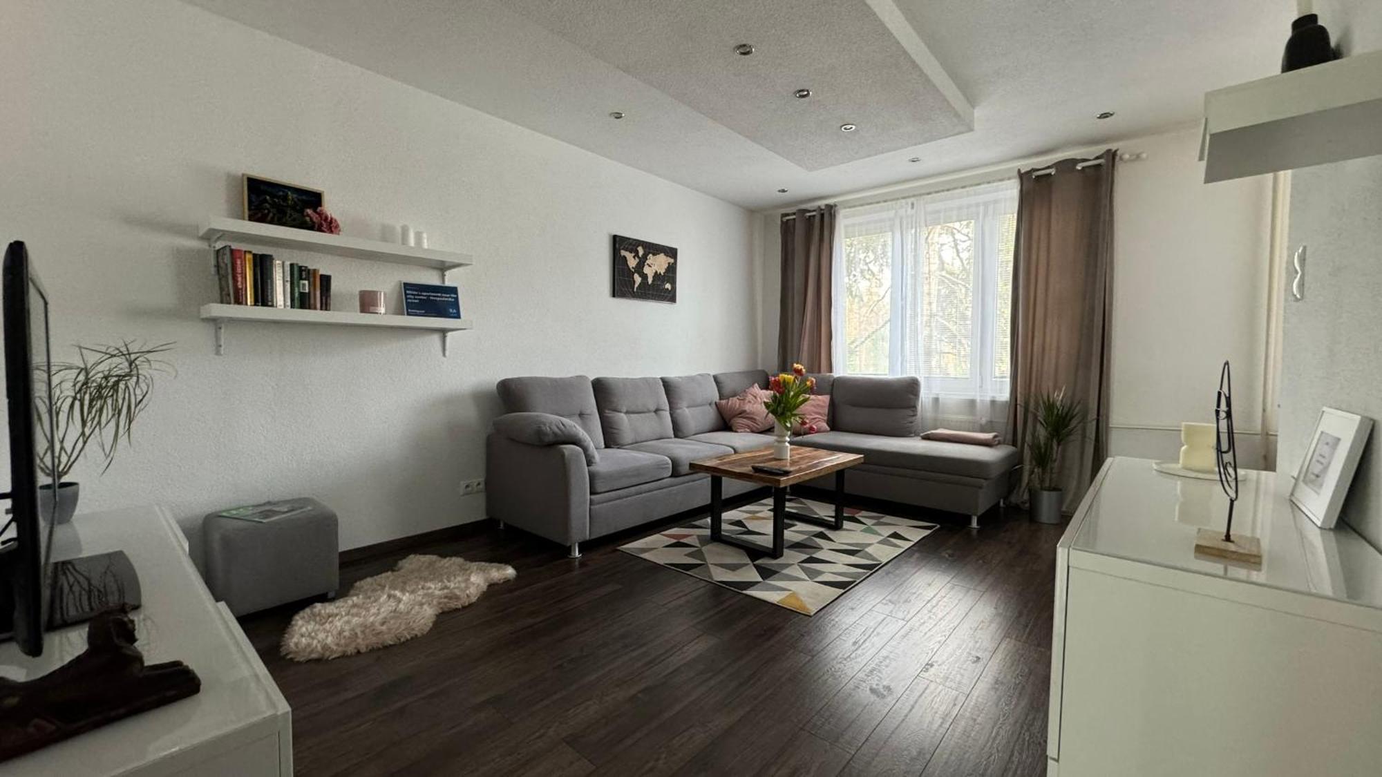 Milde'S Apartment Near The City Center - Hospodarska Street Nagyszombat Kültér fotó